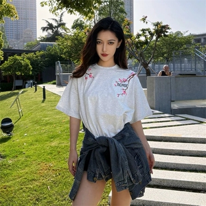 万针全刺绣工艺抖音得物高品质260克重磅纯棉双纱美式高街短袖T恤图片