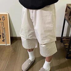 卡其色