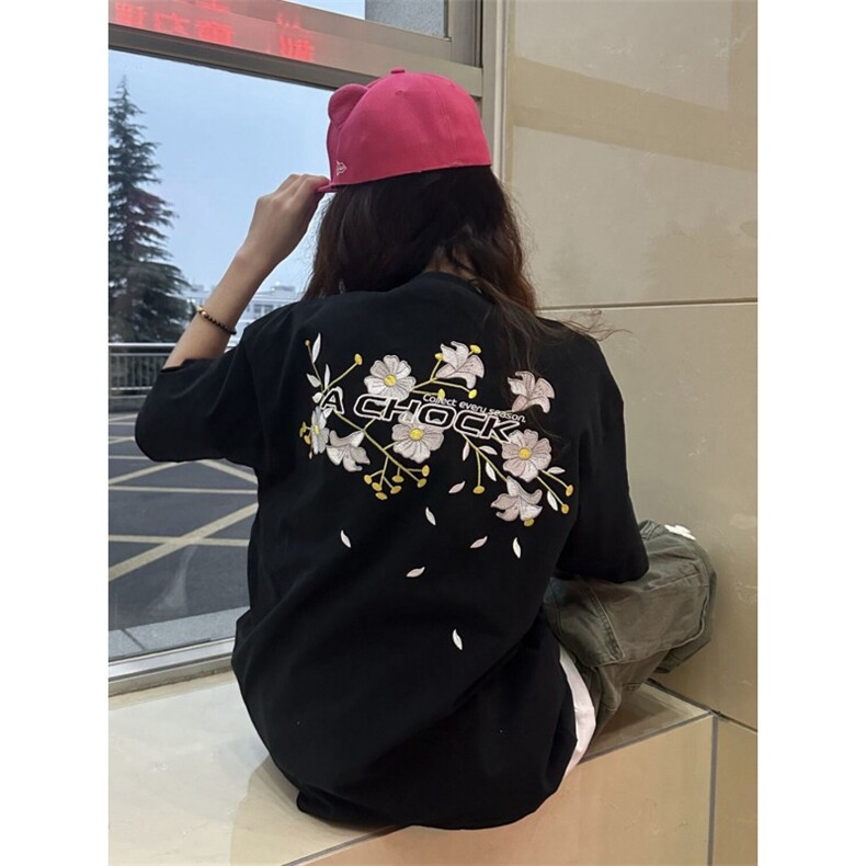 H0610-P35刺绣夏季新款宽松短袖T恤女图片
