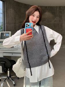 灰色小香风针织马甲套装女2025春季新款小个子时尚减龄衬衫两件套图片