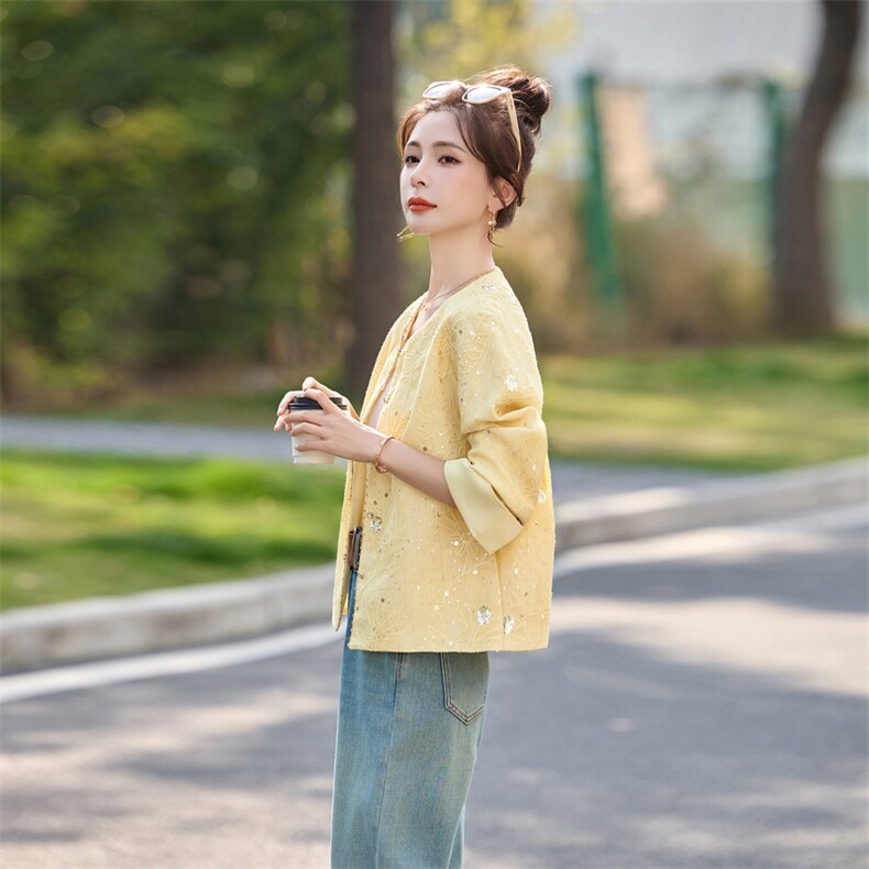 【现货！！！！】新中式绣花亮片高端短款外套！，女装短外套，素月