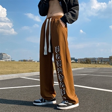 灰色