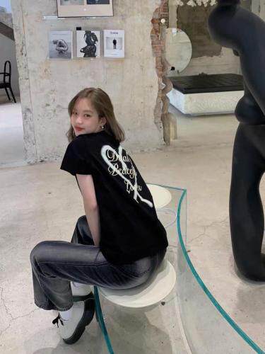 【现货】夏季新品爱心印花短袖，女装，F/TU