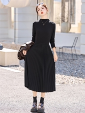 韩系气质百褶裙套装女2025年春秋新款优雅大气连衣裙裙二件套百搭，女装套装/套裙，意芙