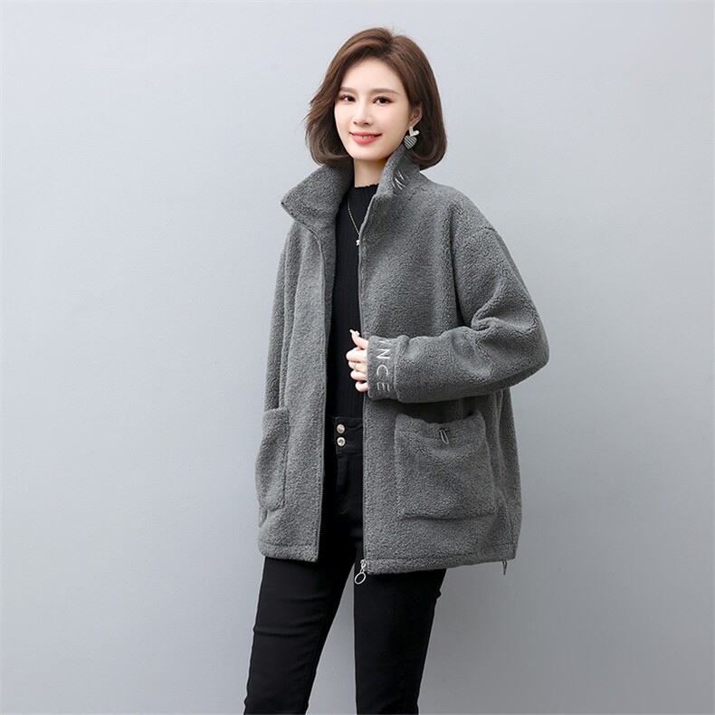 2023冬季新款保暖舒适刺绣休闲羊羔绒外套,女装卫衣/绒衫,独衣靓