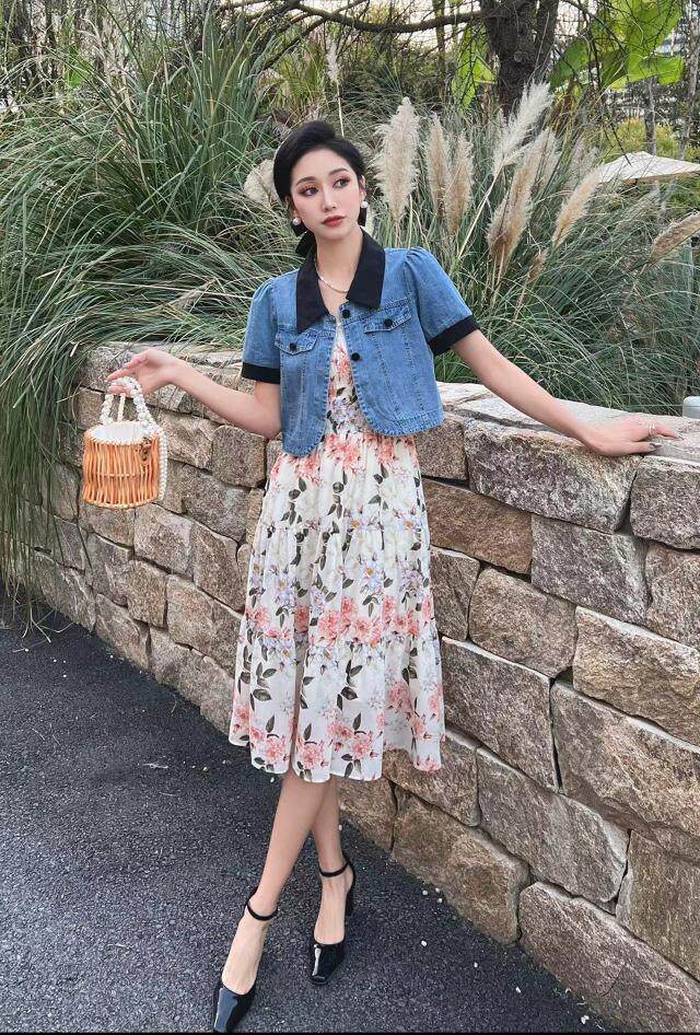 [现货]牛仔两件套连衣裙，四色、三码，女装连衣裙，依柏璐(1F)