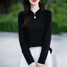 优雅女士秋冬打底衫纯色简约盘扣水滴领修身显瘦针织衫，女装针织衫/毛衣，绒宛羊绒