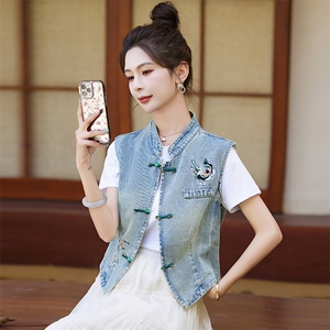 现货2024春季新款无袖百搭牛仔马甲新中式坎肩马甲外套女刺绣上衣图片