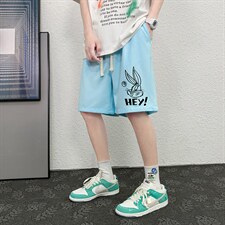 浅蓝色