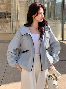 蓝色连帽冲锋衣外套女2025春秋季新款设计感休闲显瘦工装夹克上衣图片