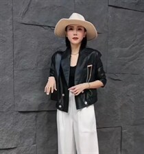 2022新款洋气英伦风配链子休闲皮衣外套，女装皮衣，L·H·X
