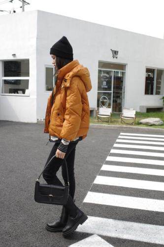 2021冬季羽绒服，女装羽绒服，易霏金熙