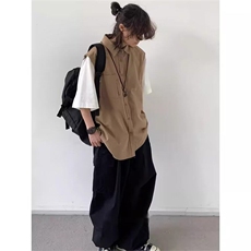 卡其色