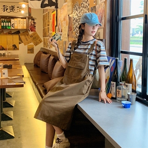 休闲工装背带连衣裙套装女2025夏季新款学院风减龄条纹t恤两件套图片