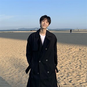 【2025秋冬】呢大衣女新款双排扣长款过膝风衣男大码男中长款大衣图片