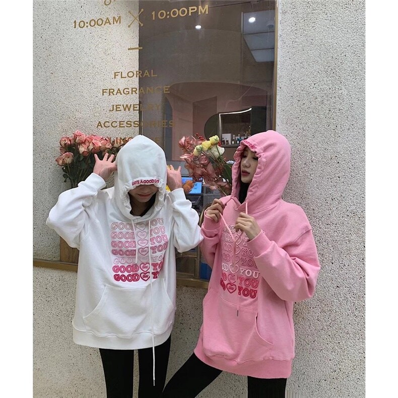 中工卫衣，女装卫衣/绒衫，m.o