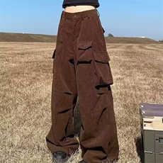 深棕色
