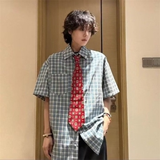 蓝色