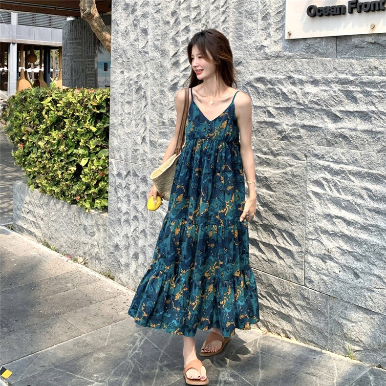 法式复古印花吊带连衣裙女2025夏季新款独特漂亮海边度假沙滩长裙,女装连衣裙,2C032