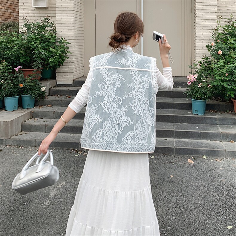 蕾丝拼接牛仔马甲外套女2025春季新款小个子圆领砍袖设计感上衣,女装马甲,浙宝069