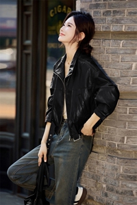 黑色美式复古包包款休闲皮衣外套女2025秋季新款巨好看减龄皮夹克图片