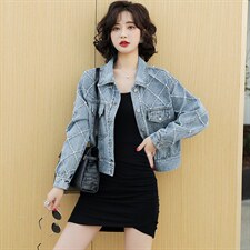 牛仔外套女宽松短款2025年春秋新款韩版小个子休闲减龄bf夹克上衣，女装牛仔外套，纯色衣恋