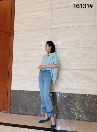 16131#?烟管裤 裤脚的假卷边设计?时尚感满满，女装，都市米兰