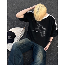 黑色