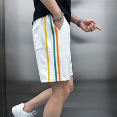 白色