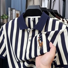 蓝色