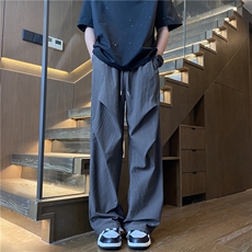 深灰色