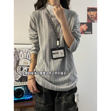 灰色