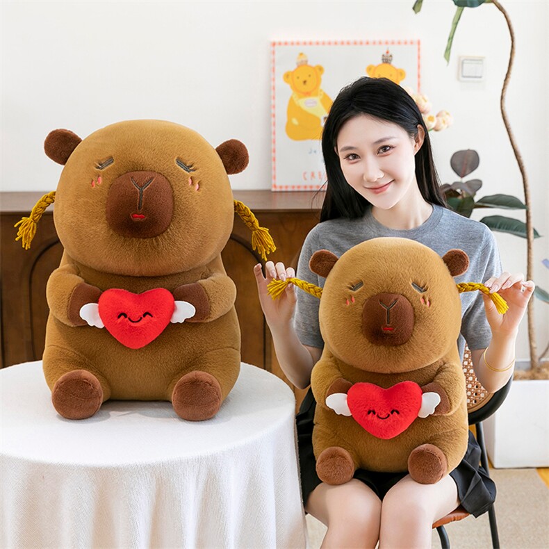 亿家乐毛绒玩具 爱心水豚