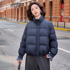 2025年冬季新款时尚格纹拼接立领羽绒服女，女装羽绒服，美沁