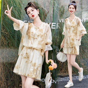 新中式印花雪纺凉快套装女2024夏季新款遮肚子漂亮时尚短裤两件套图片
