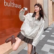 撞色拼接翻领皮衣外套女秋季2025新款独特超好看休闲百搭短款夹克，女装短外套，2C375