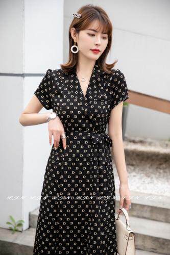 气质款连衣裙，女装连衣裙，莲佳妮