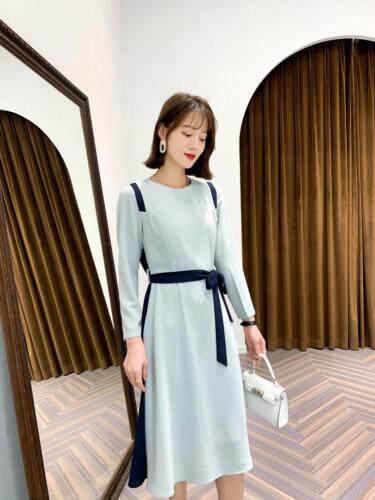 收腰拼色连衣裙，女装连衣裙，荷塘月色