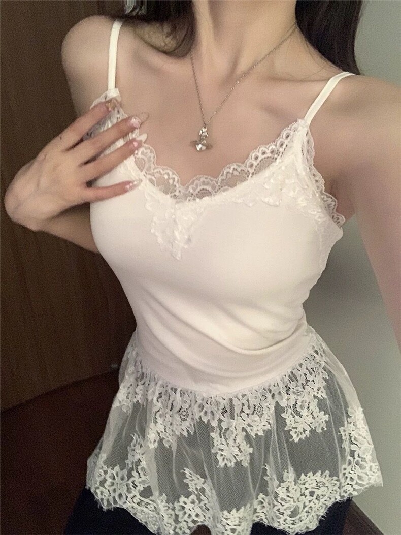 纯欲风V领蕾丝氛围感吊带背心女带胸垫内搭屁帘拼接网纱无袖上衣，女装背心吊带，梦白服饰厂