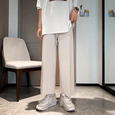 卡其色