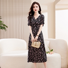 2025夏季淑女舒适碎花V领连衣裙，女装连衣裙，1C078