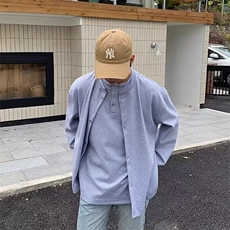 灰色