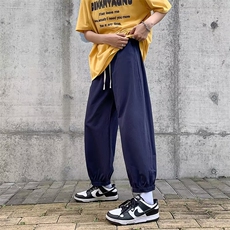 蓝色
