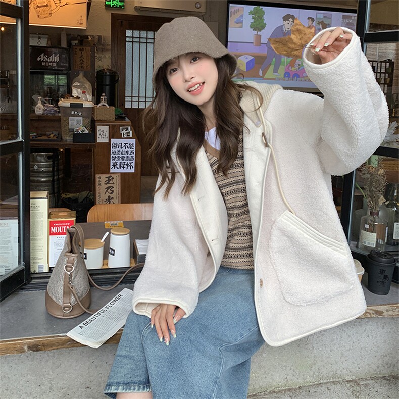 现货24秋皮毛一体短外套9021-P155-K218,女装短外套,2C305
