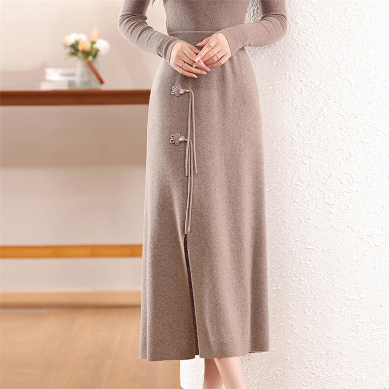 24秋冬新款羊毛半身裙女高腰包臀裙盘扣侧开叉羊毛针织裙，女装半身裙，江南羊绒