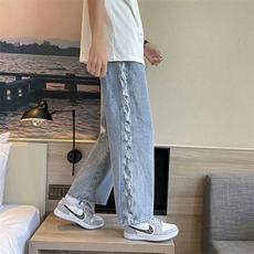深蓝色