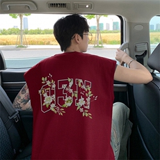 酒红色