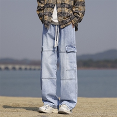 浅蓝色
