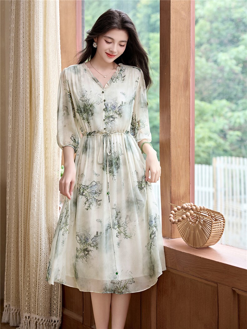 真丝连衣裙夏新款高级感小清新减龄收腰显瘦印花v领桑蚕丝中长裙,女装连衣裙,阿舍尔精品