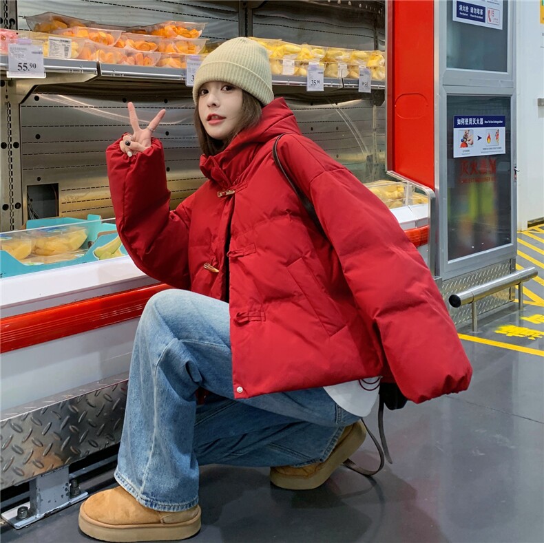牛角扣红色连帽羽绒服女冬超火好看高级小众独特漂亮短款加厚外套,女装羽绒服,2D035